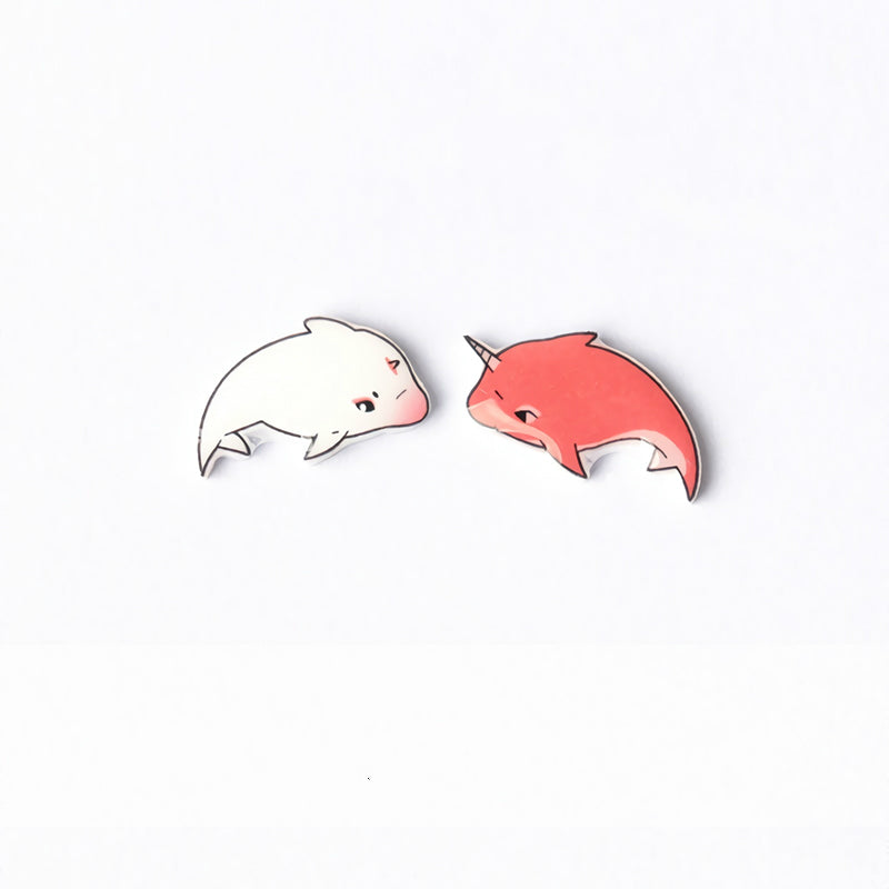 Boucles d’oreilles de dauphin de licorne (deux couleurs dans une paire)